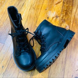unr8ed combat boots